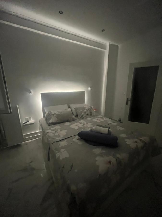 White Apartment アテネ エクステリア 写真