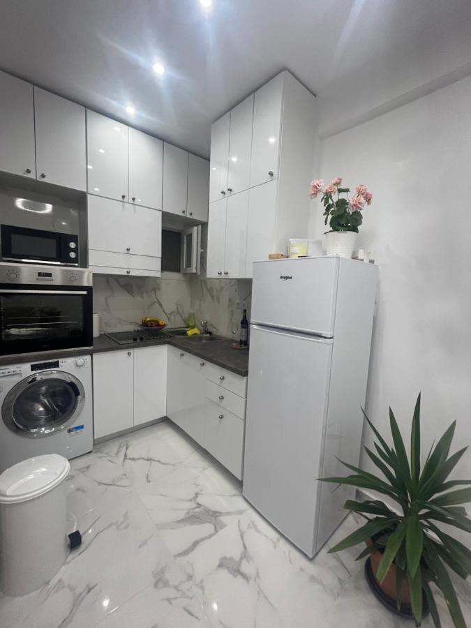 White Apartment アテネ エクステリア 写真