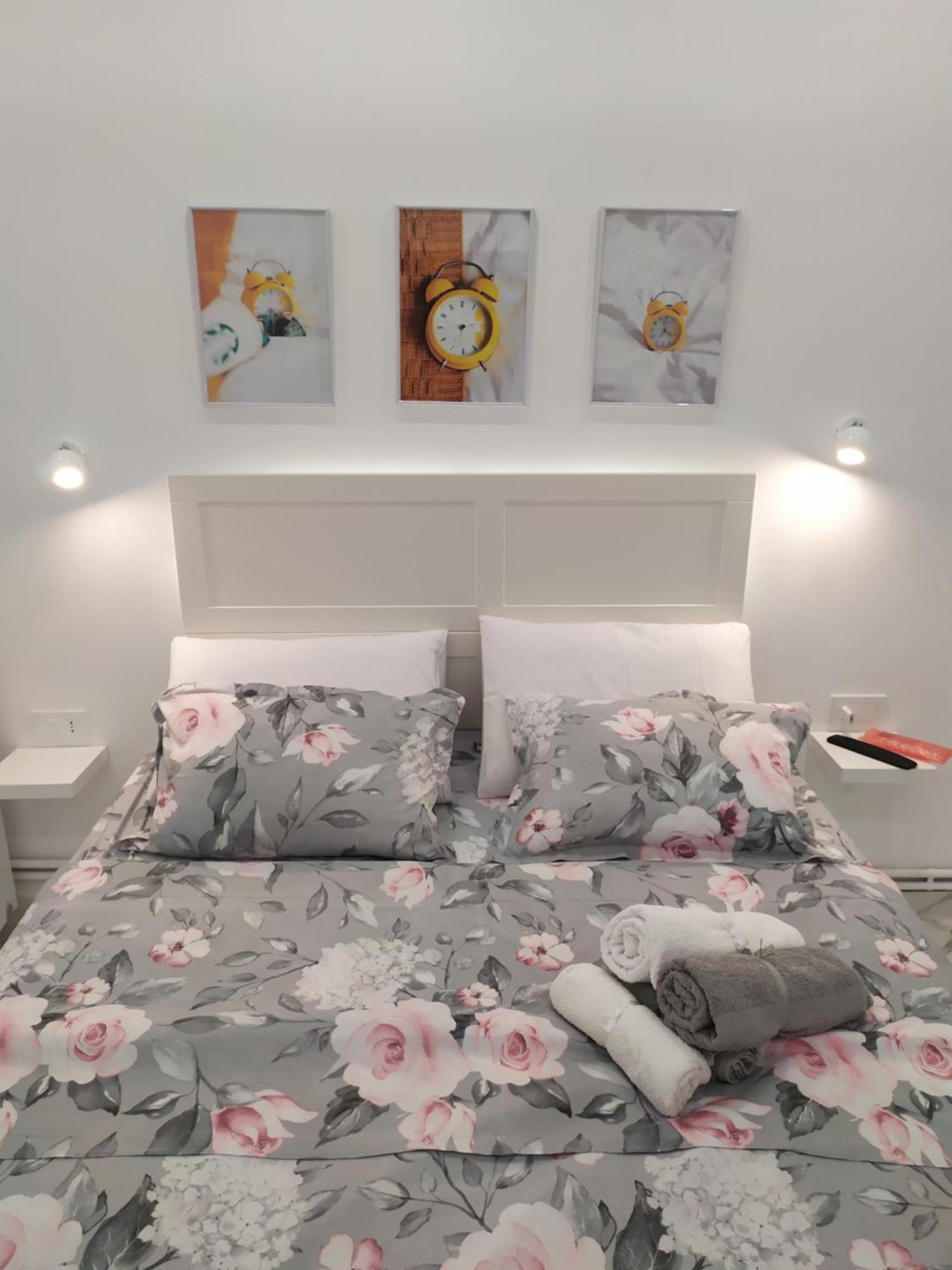 White Apartment アテネ エクステリア 写真
