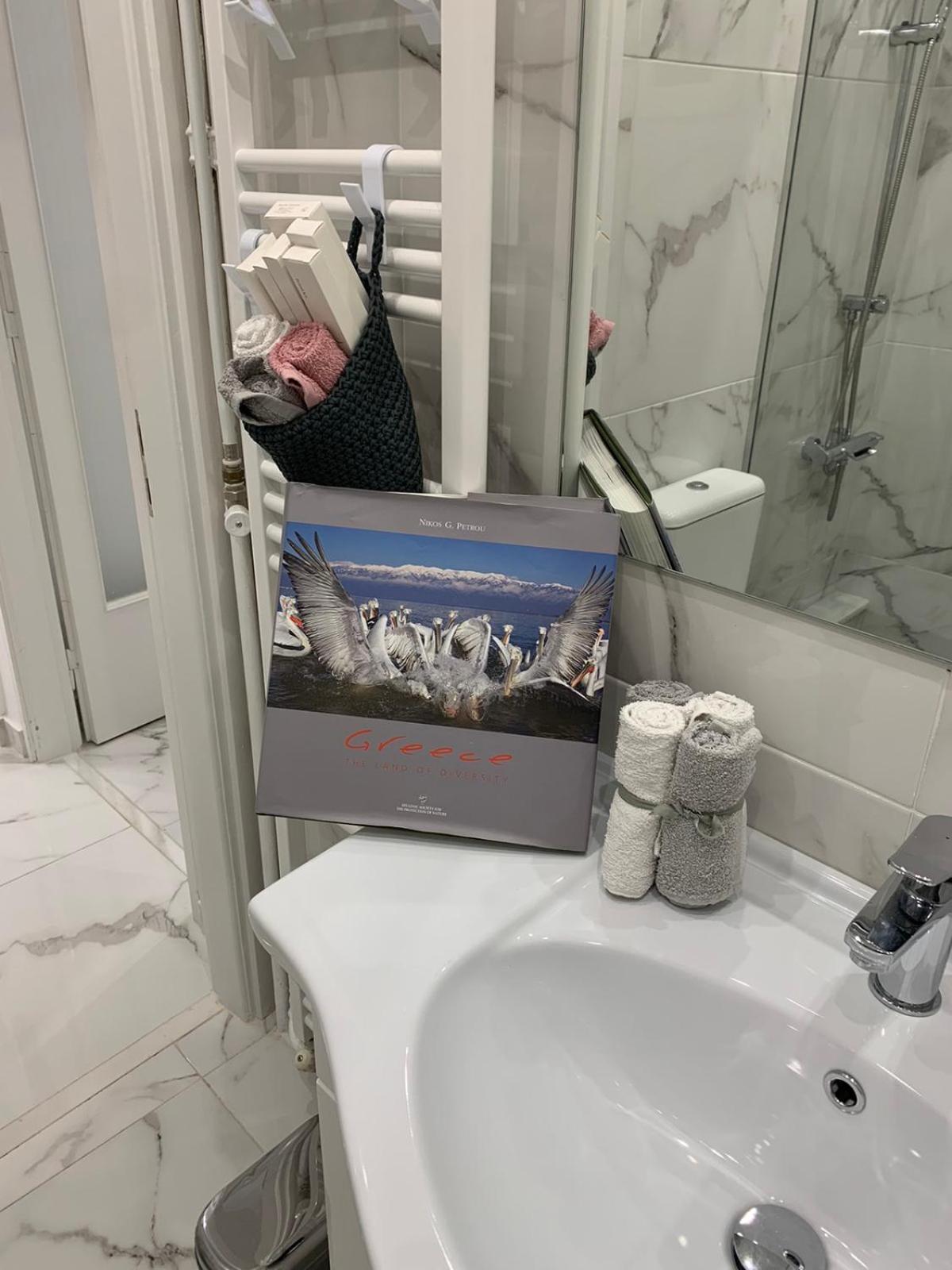 White Apartment アテネ エクステリア 写真